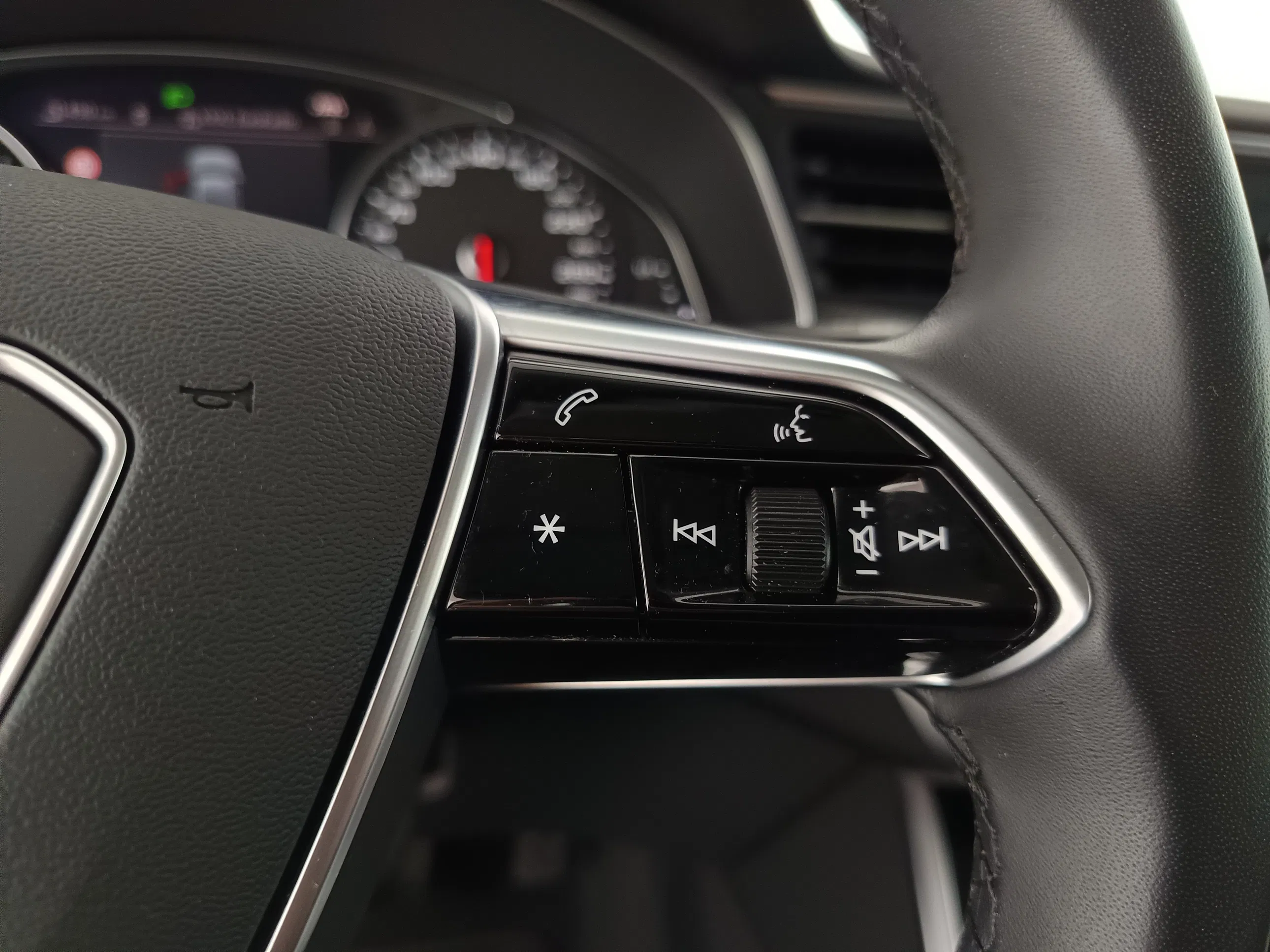 Audi A6 Avant 40 2.0 TDI sport | Bild 18 von 31