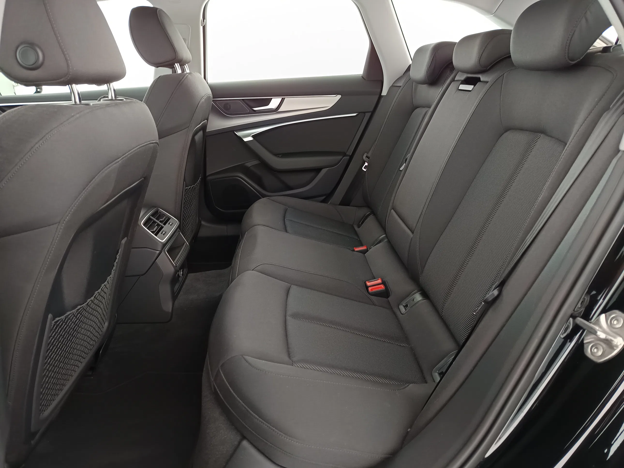 Audi A6 Avant 40 2.0 TDI sport | Bild 31 von 31