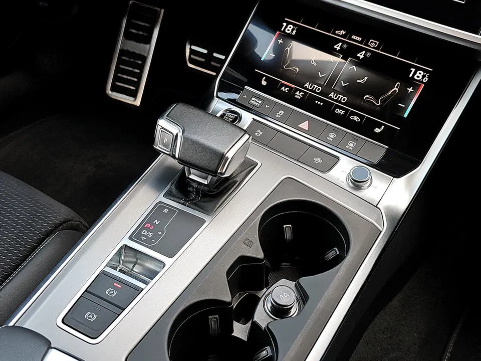 Audi A6 55 TFSI e quattro sport | Bild 19 von 23