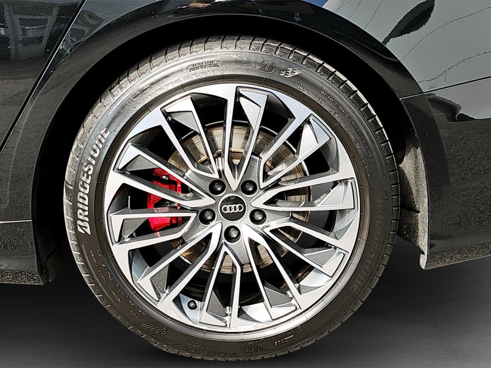 Audi A6 55 TFSI e quattro sport | Bild 6 von 23
