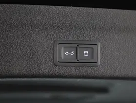Audi A6 Avant 40 2.0 TDI quattro design | Thumbnail 12 von 31