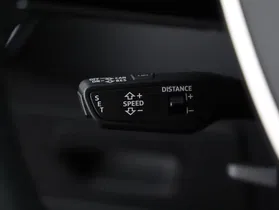 Audi A6 Avant 40 2.0 TDI quattro design | Thumbnail 28 von 31