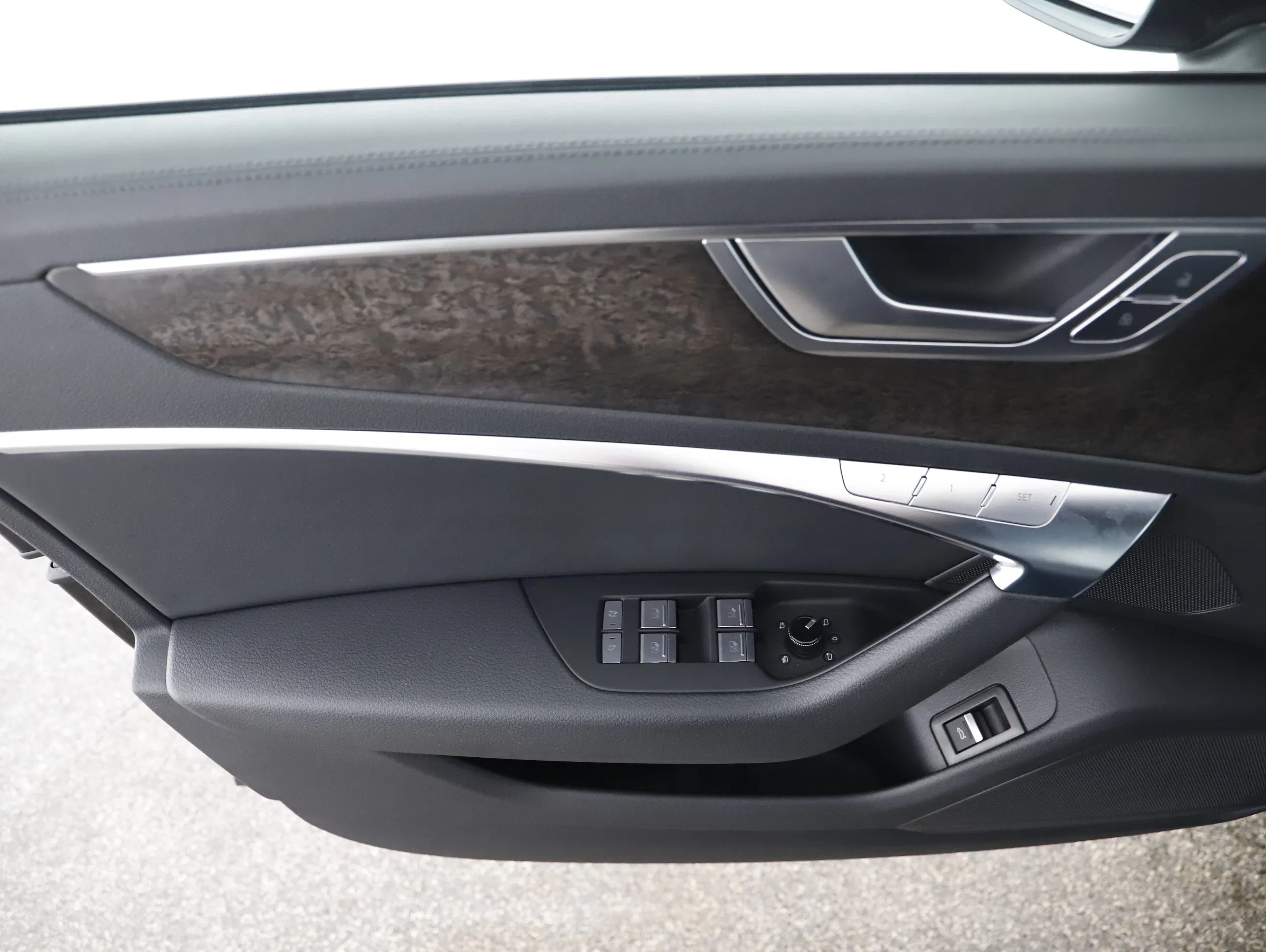 Audi A6 Avant 40 2.0 TDI quattro design | Bild 5 von 31