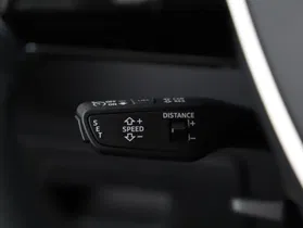 Audi A6 Avant 40 2.0 TDI quattro sport | Thumbnail 13 von 23