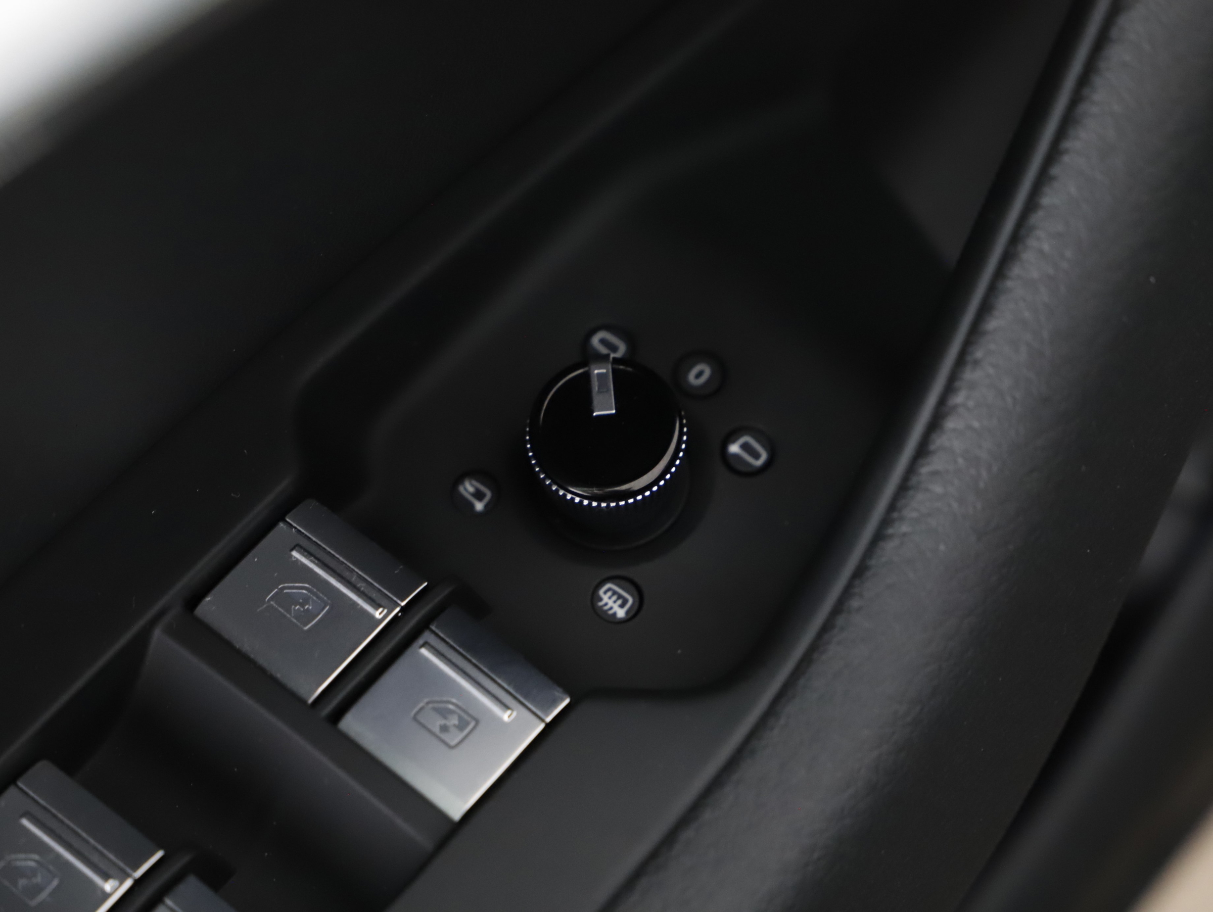 Audi A6 Avant 40 2.0 TDI quattro sport | Bild 16 von 23
