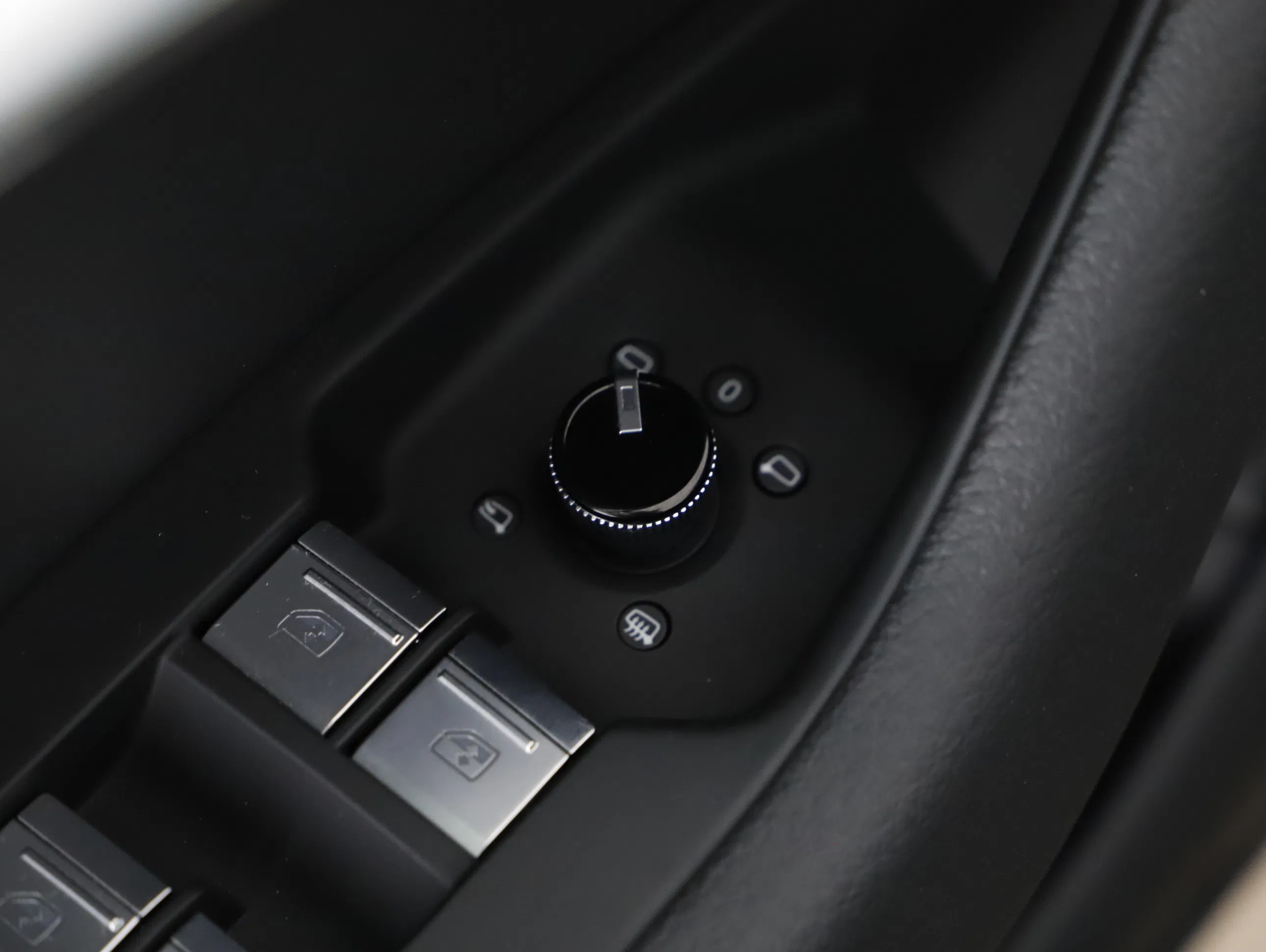Audi A6 Avant 40 2.0 TDI quattro sport | Bild 16 von 23