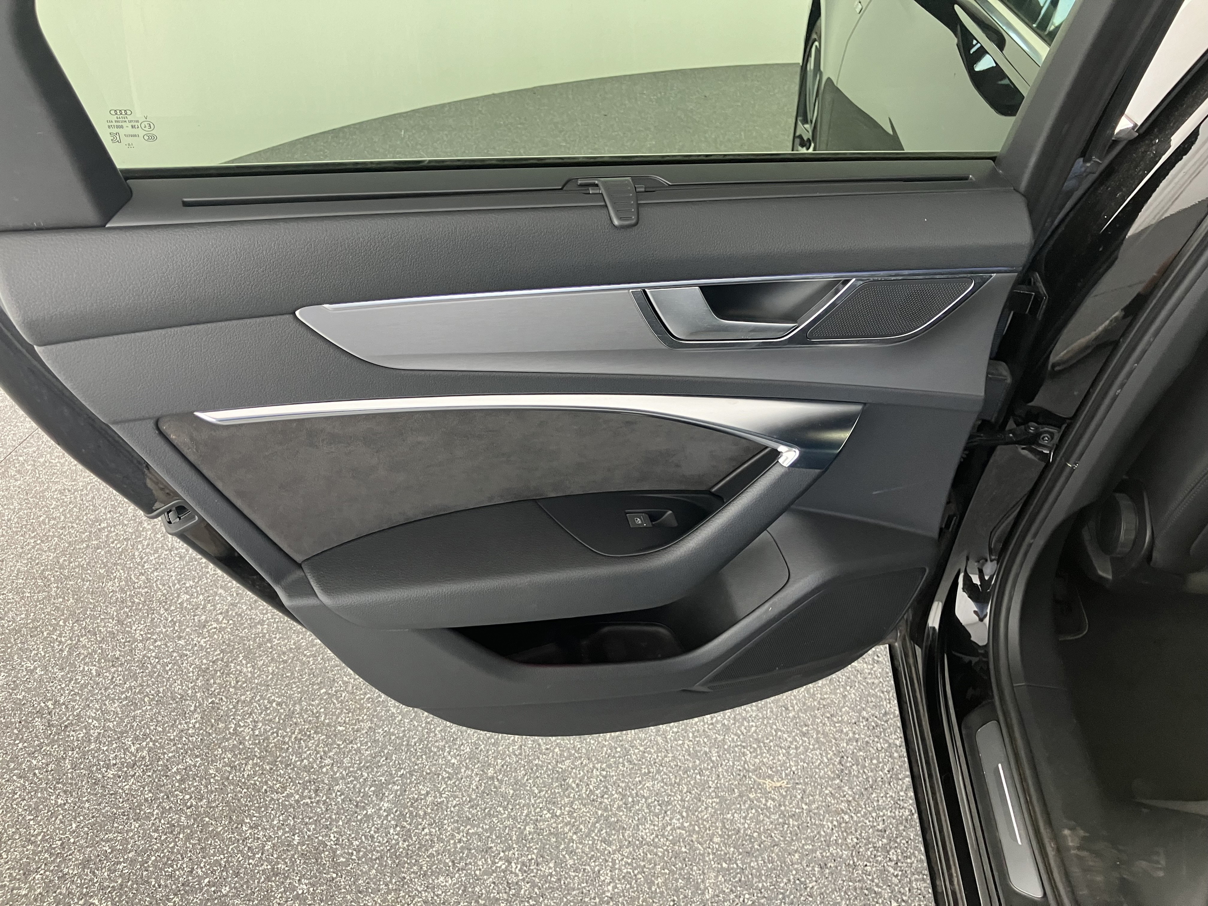 Audi A6 Avant 40 2.0 TDI quattro sport | Bild 22 von 31