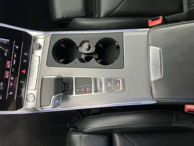 Audi A6 Avant 40 2.0 TDI quattro sport | Thumbnail 28 von 31