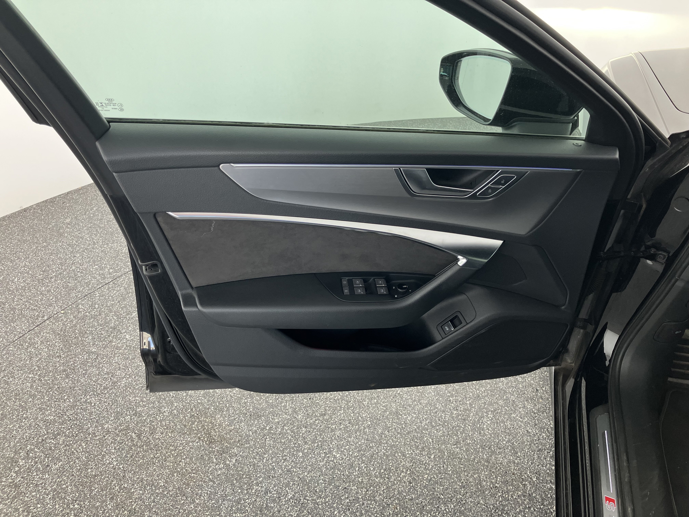 Audi A6 Avant 40 2.0 TDI quattro sport | Bild 4 von 31