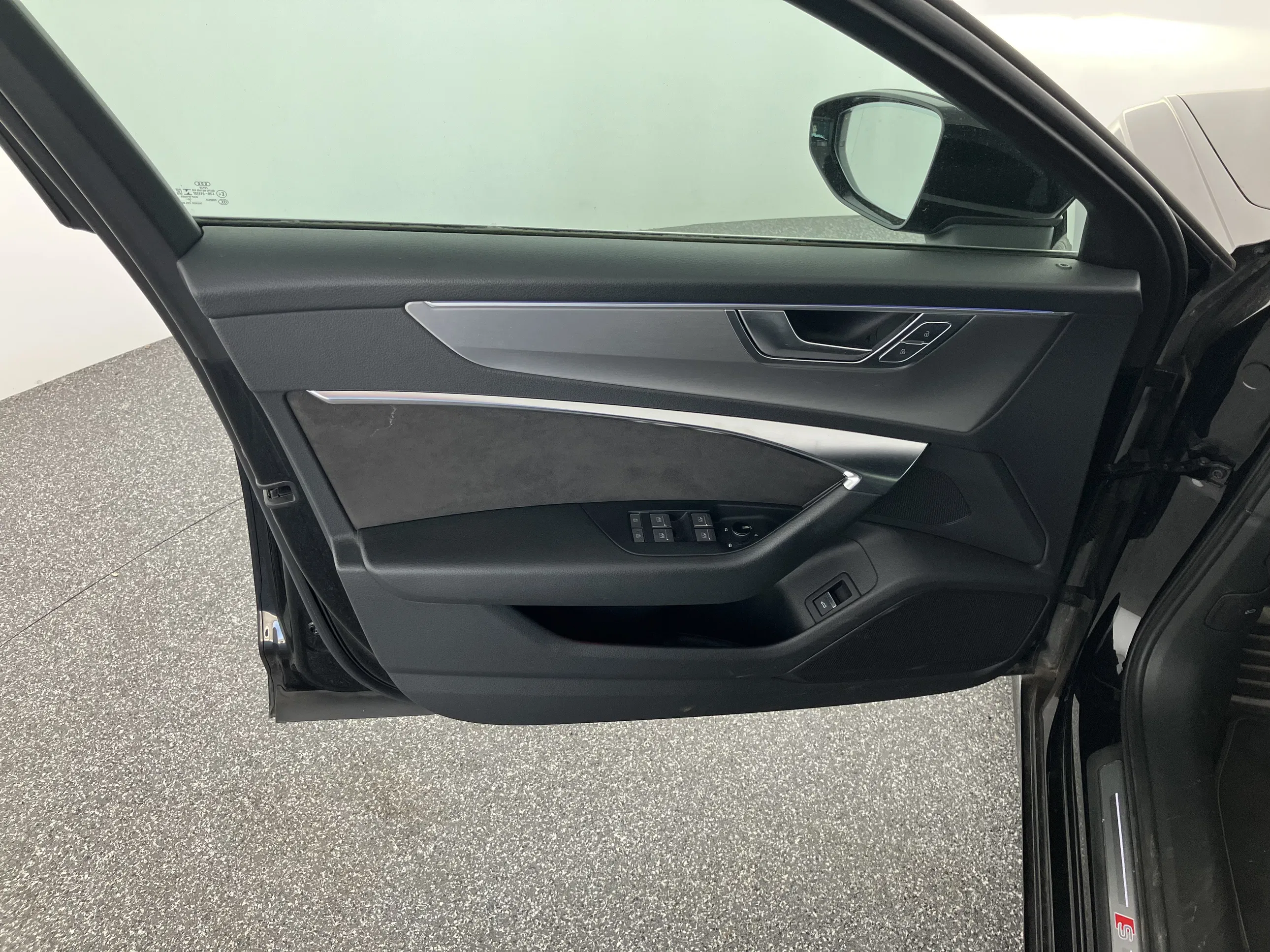 Audi A6 Avant 40 2.0 TDI quattro sport | Bild 4 von 31