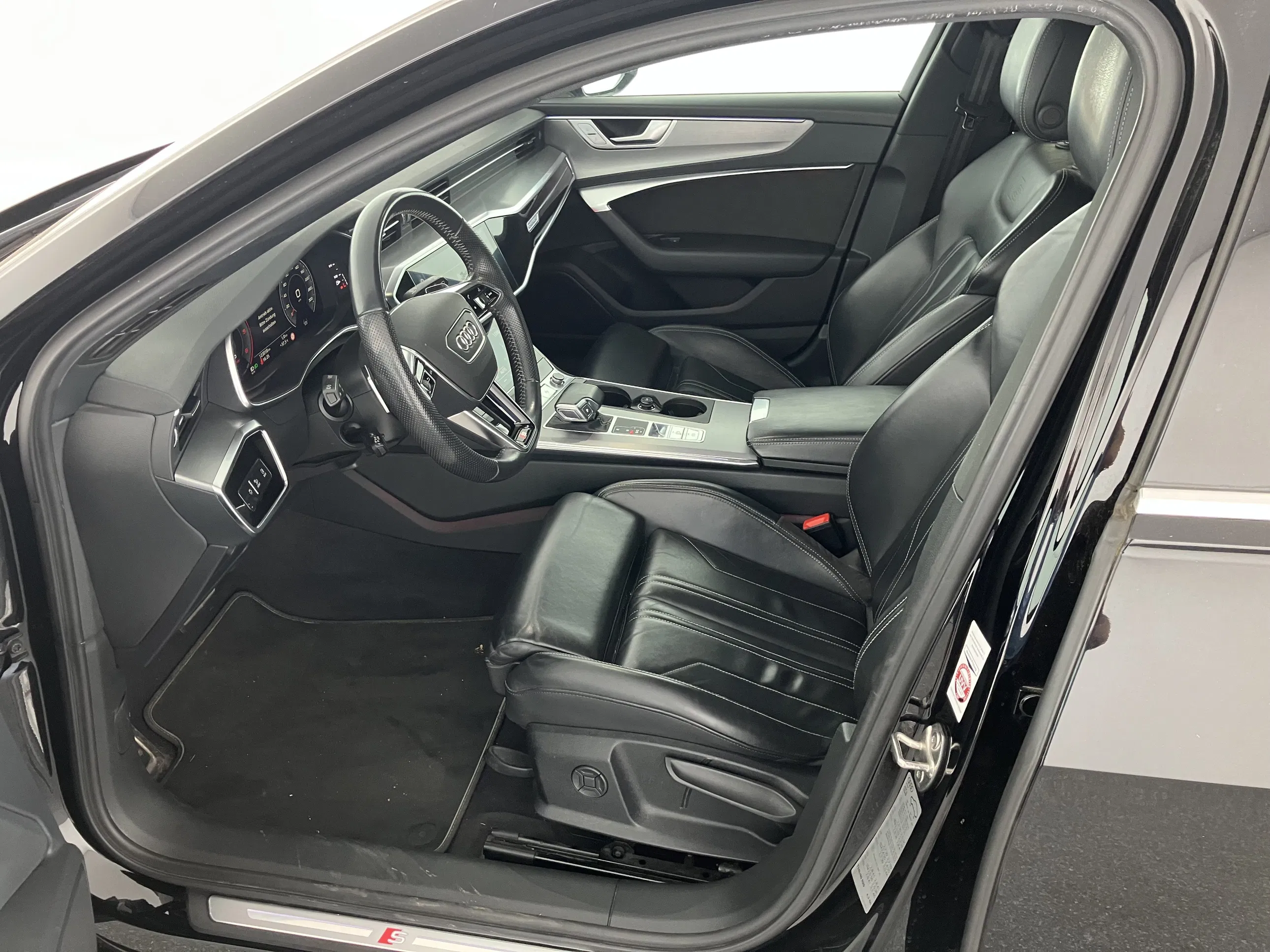 Audi A6 Avant 40 2.0 TDI quattro sport | Bild 5 von 31