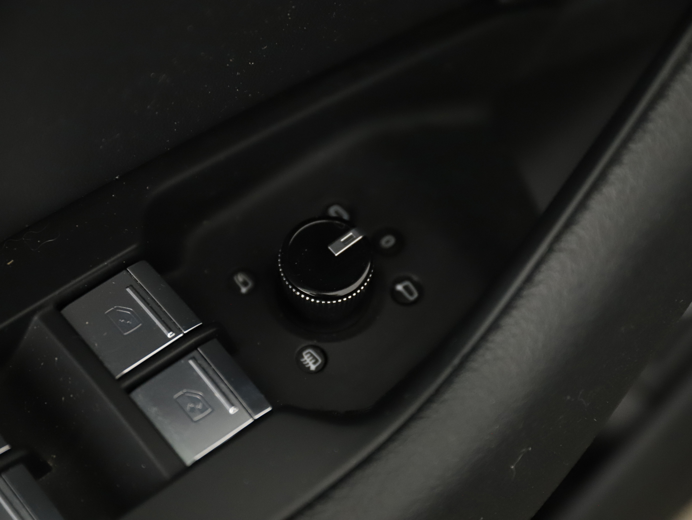 Audi A6 Avant 40 2.0 TDI quattro design | Bild 11 von 28