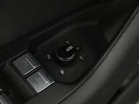 Audi A6 Avant 40 2.0 TDI quattro design | Thumbnail 11 von 28