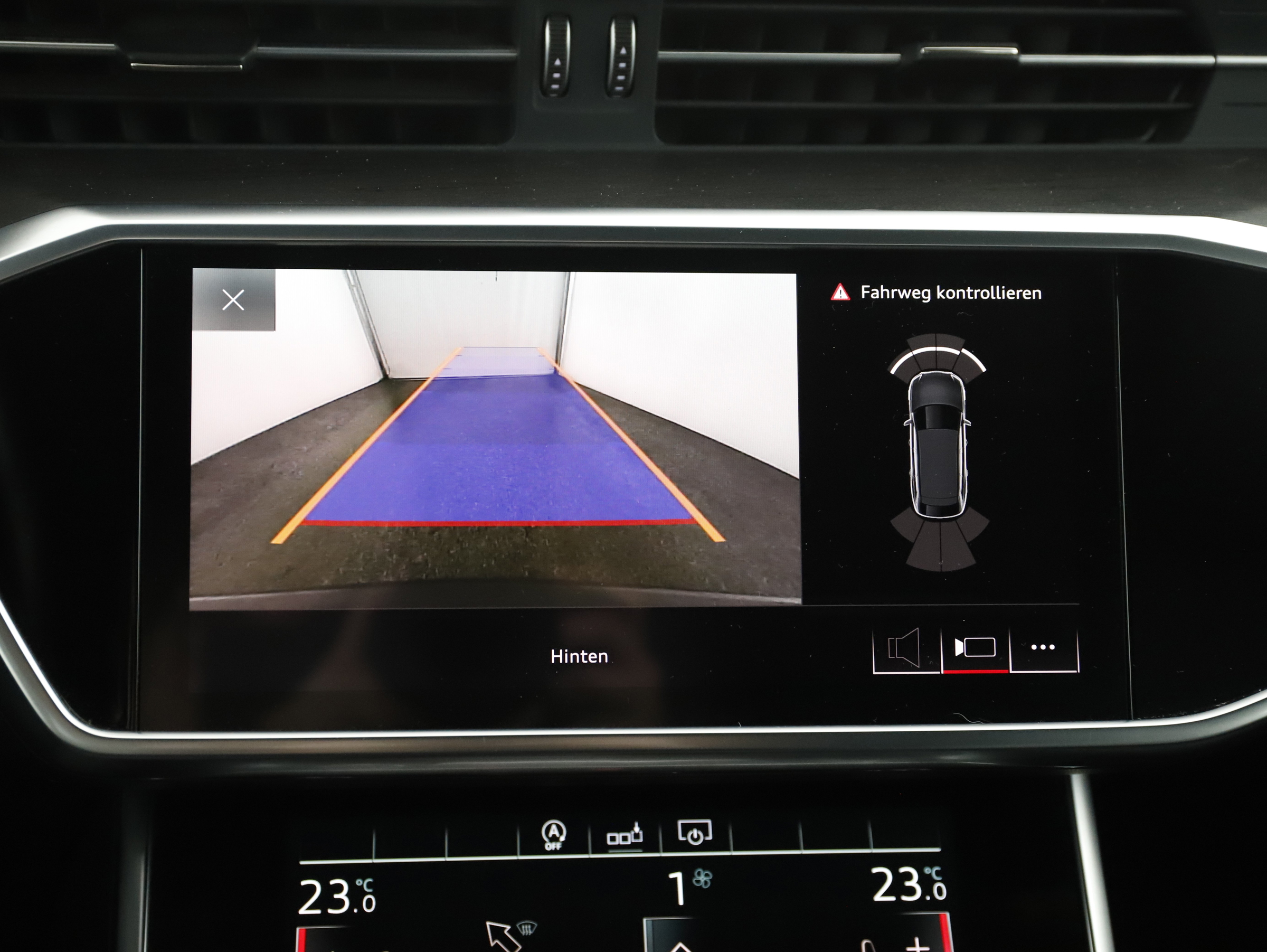 Audi A6 Avant 40 2.0 TDI quattro design | Bild 22 von 28