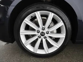 Audi A6 Avant 40 2.0 TDI quattro design | Thumbnail 4 von 26