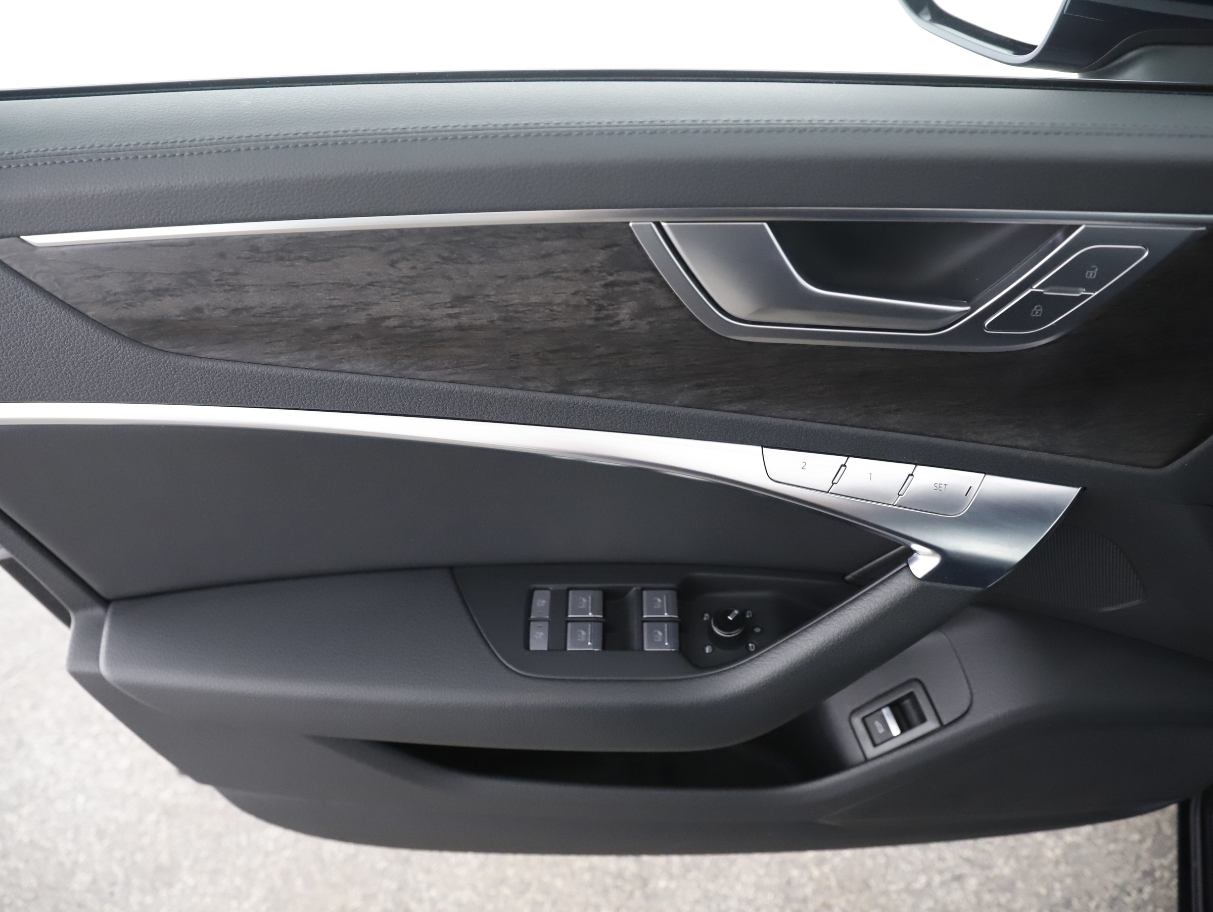 Audi A6 Avant 40 2.0 TDI quattro design | Bild 5 von 26