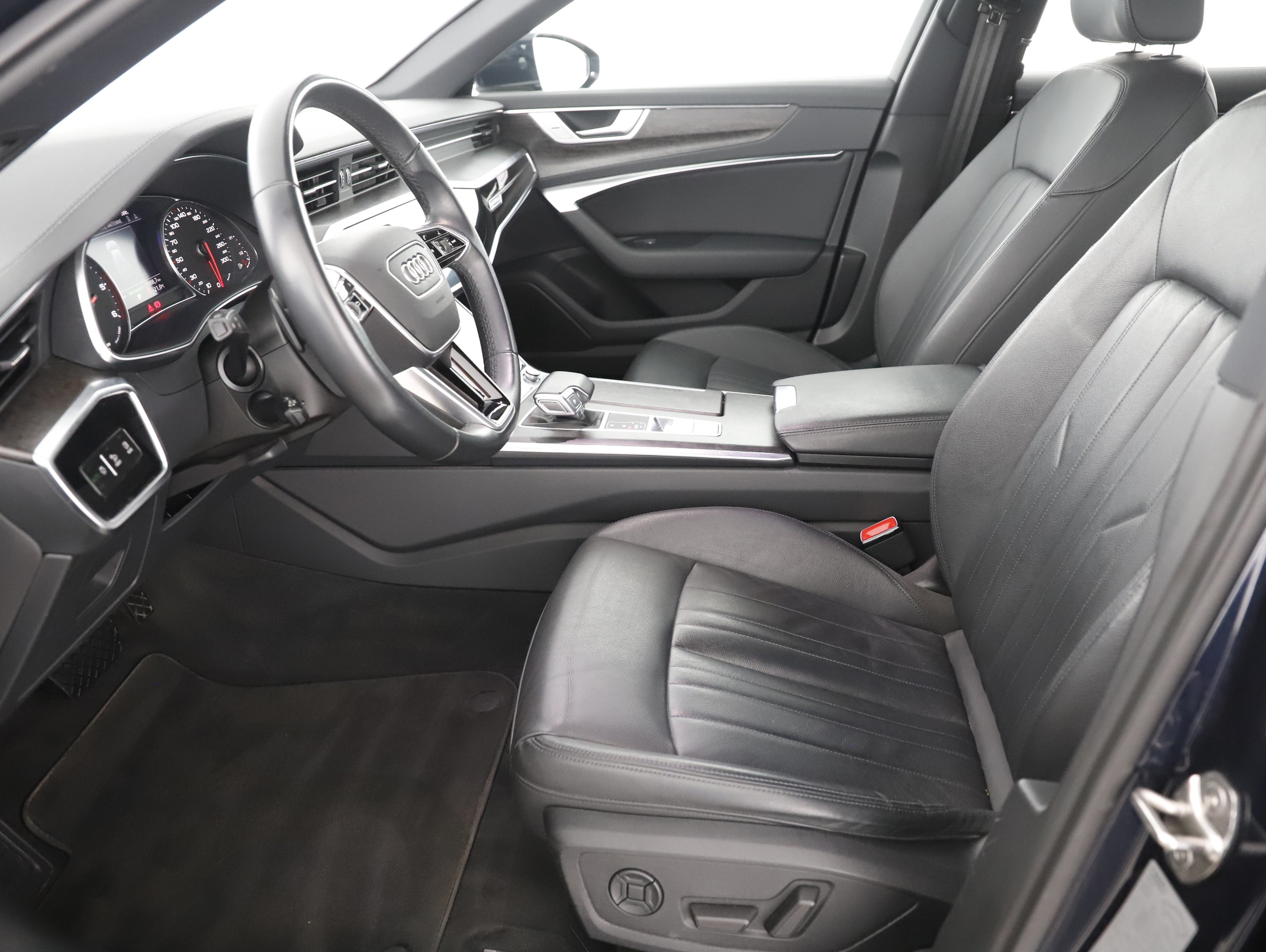 Audi A6 Avant 40 2.0 TDI quattro design | Bild 8 von 26