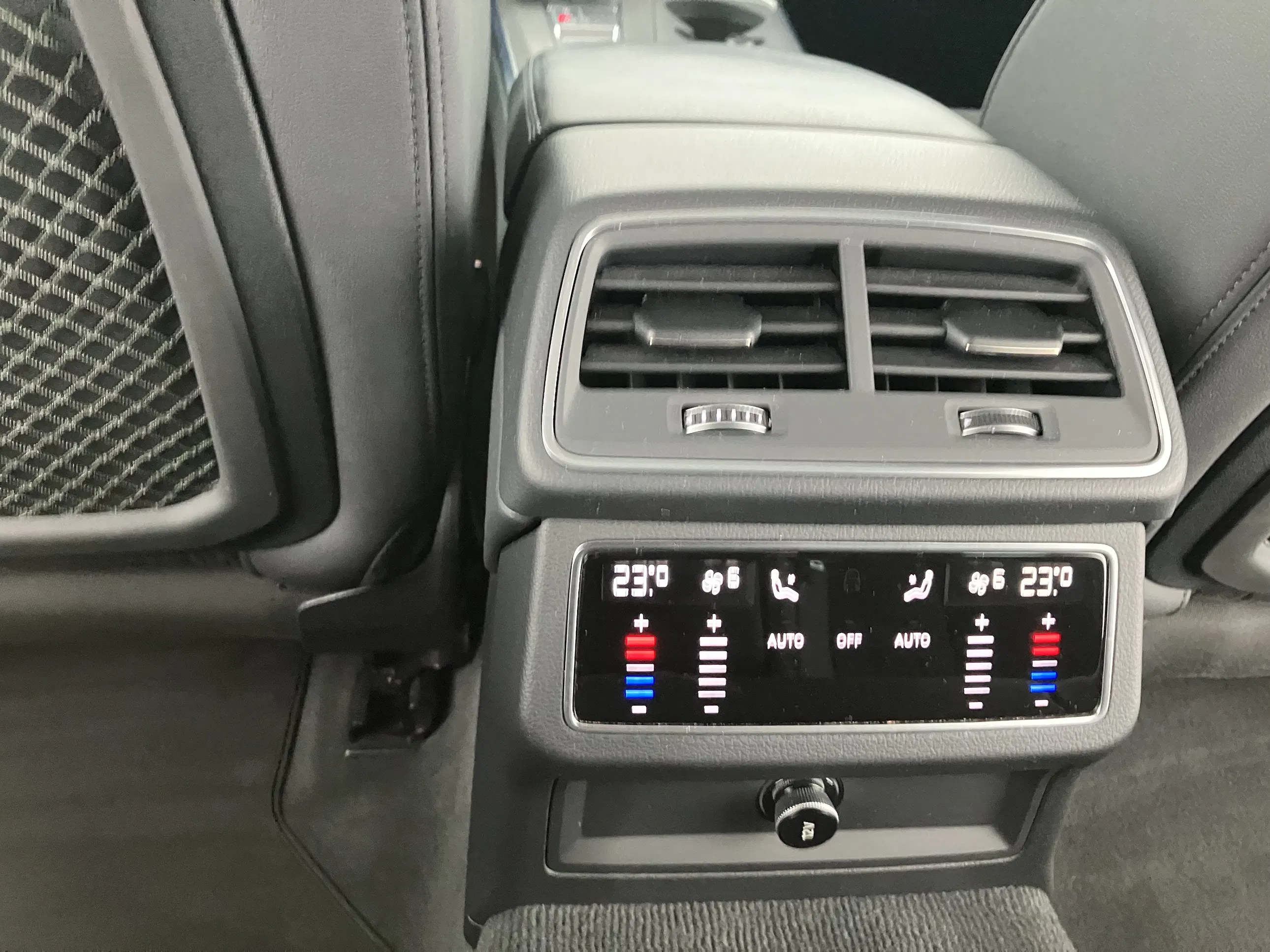 Audi A6 Avant 35 2.0 TDI sport | Bild 23 von 25