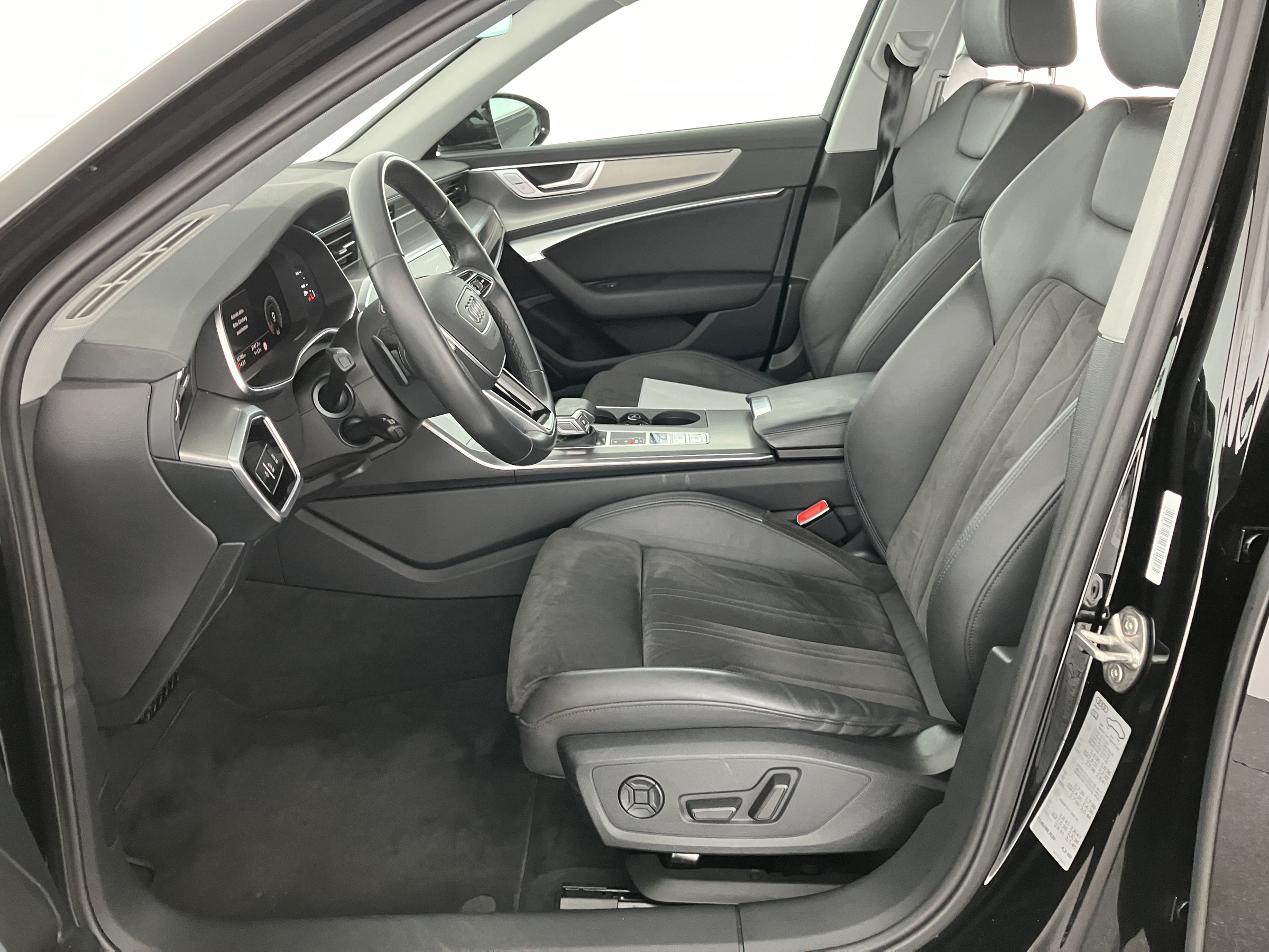 Audi A6 Avant 35 2.0 TDI sport | Bild 6 von 25