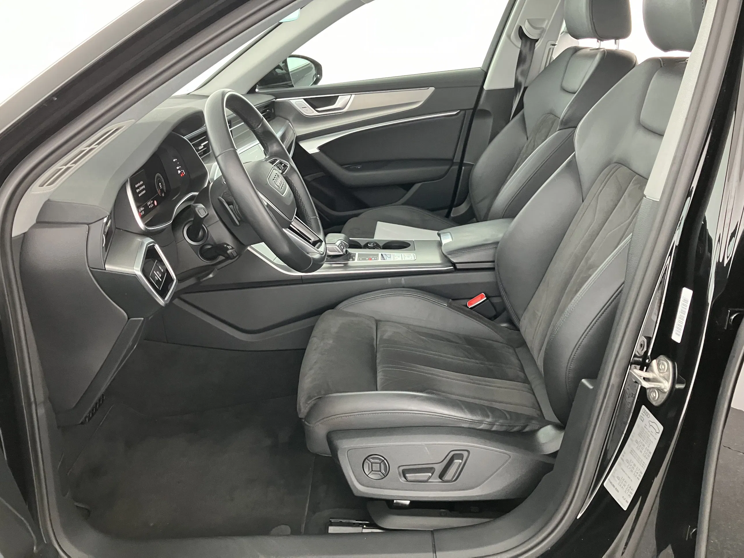 Audi A6 Avant 35 2.0 TDI sport | Bild 6 von 25