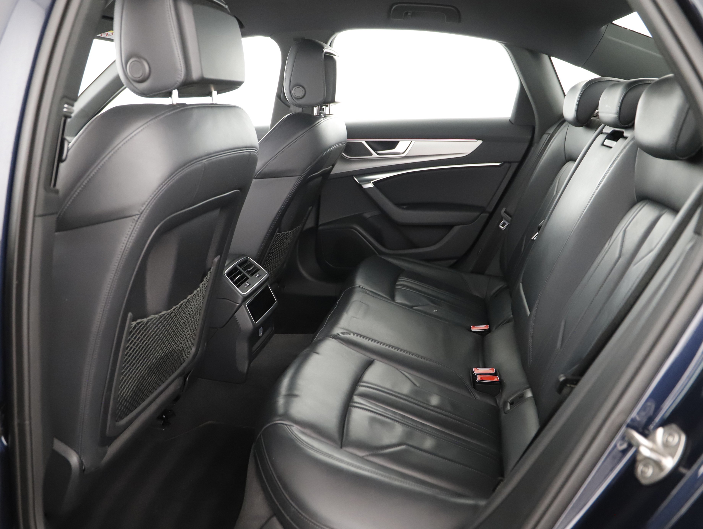 Audi A6 40 2.0 TDI quattro sport | Bild 17 von 21