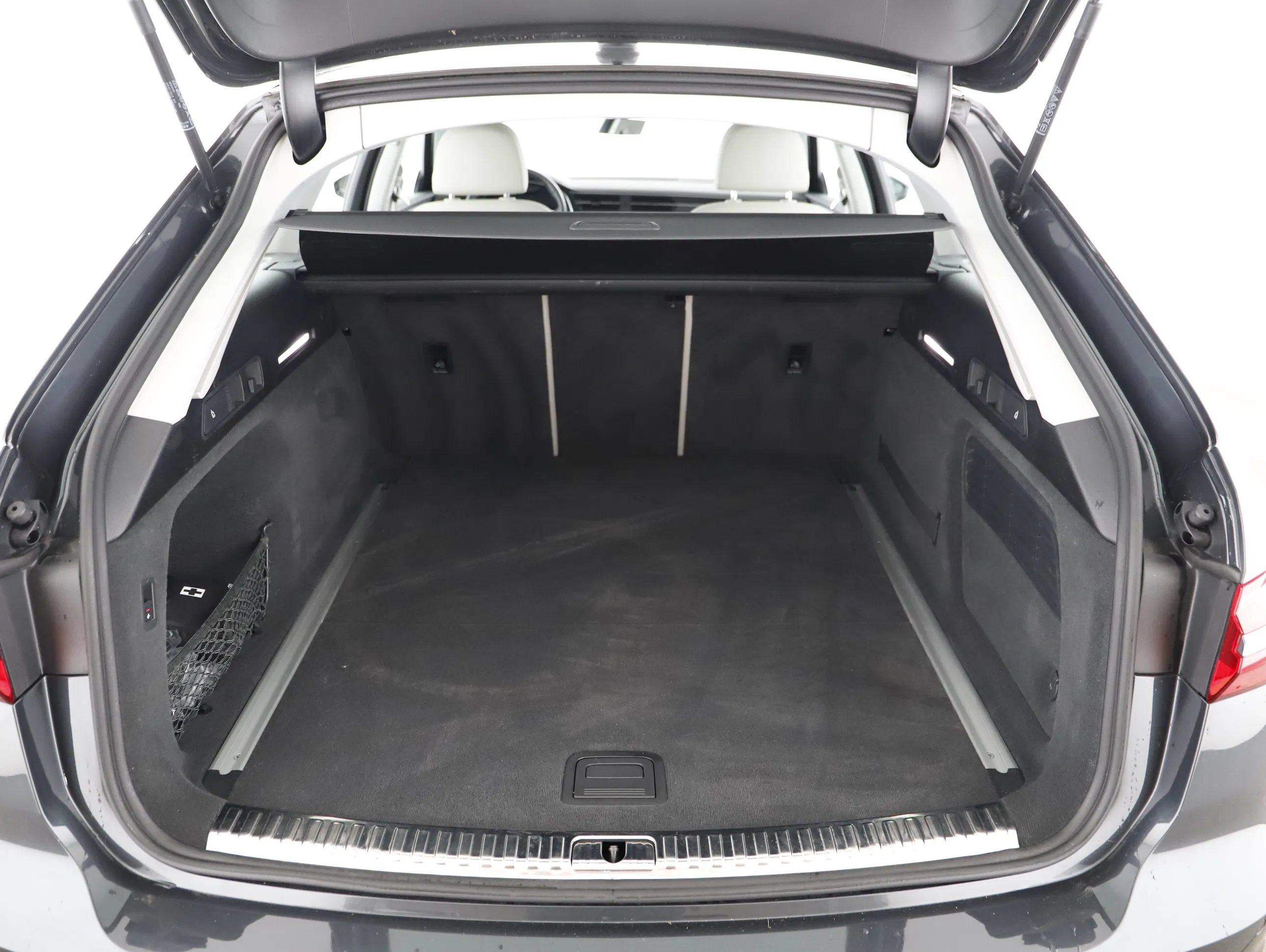 Audi A6 Avant 35 2.0 TDI | Bild 17 von 25