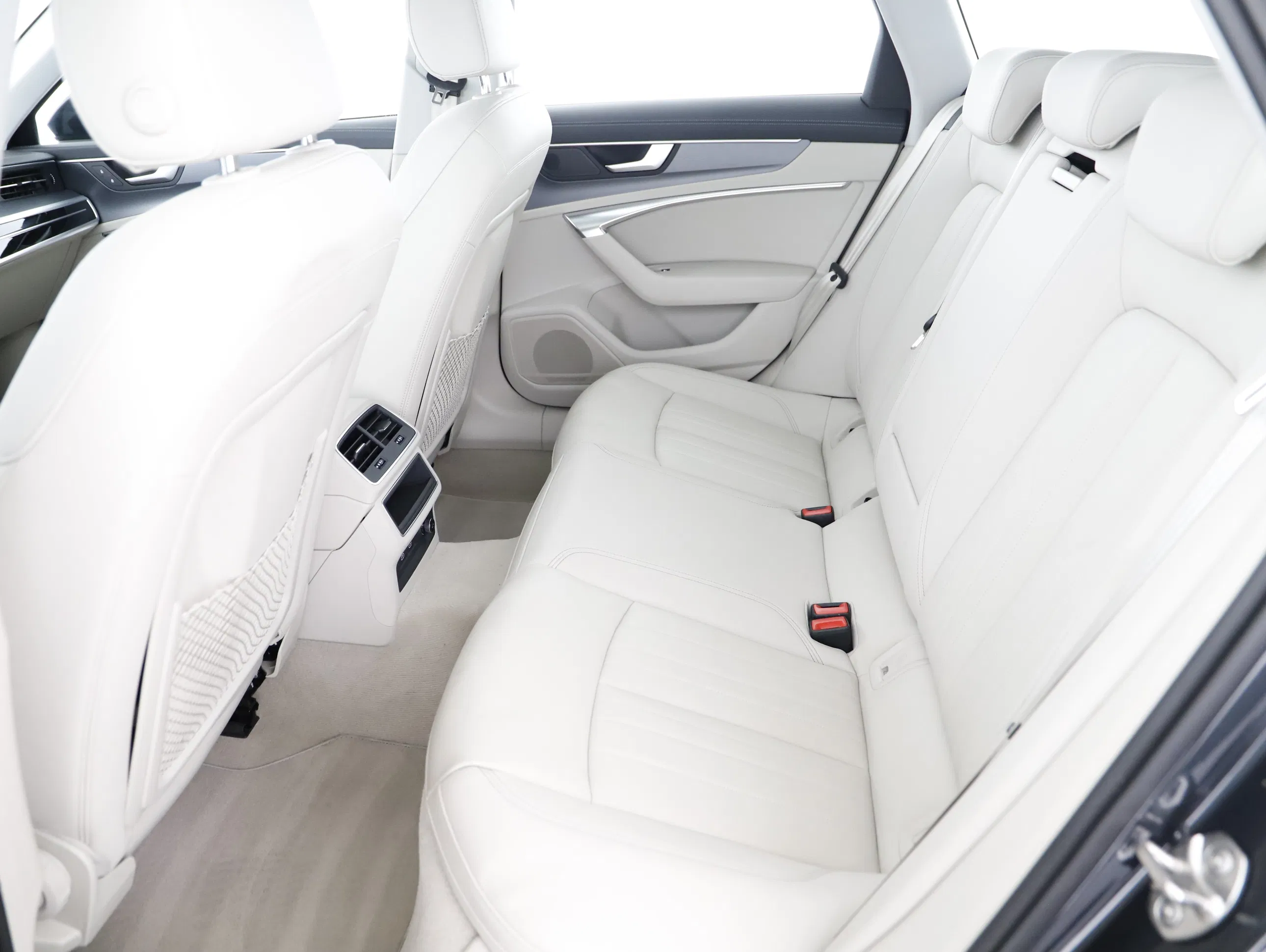 Audi A6 Avant 35 2.0 TDI | Bild 2 von 25