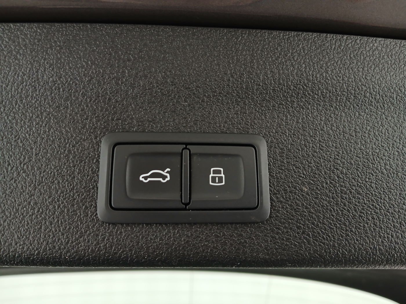 Audi A6 Avant 35 2.0 TDI sport | Bild 12 von 26