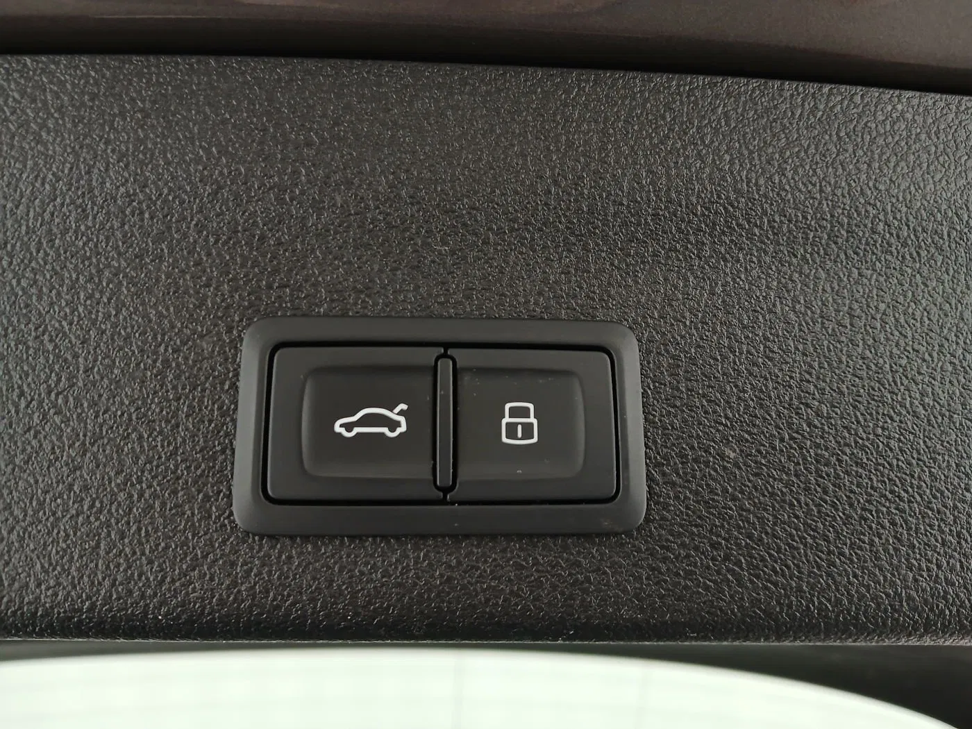 Audi A6 Avant 35 2.0 TDI sport | Bild 12 von 26