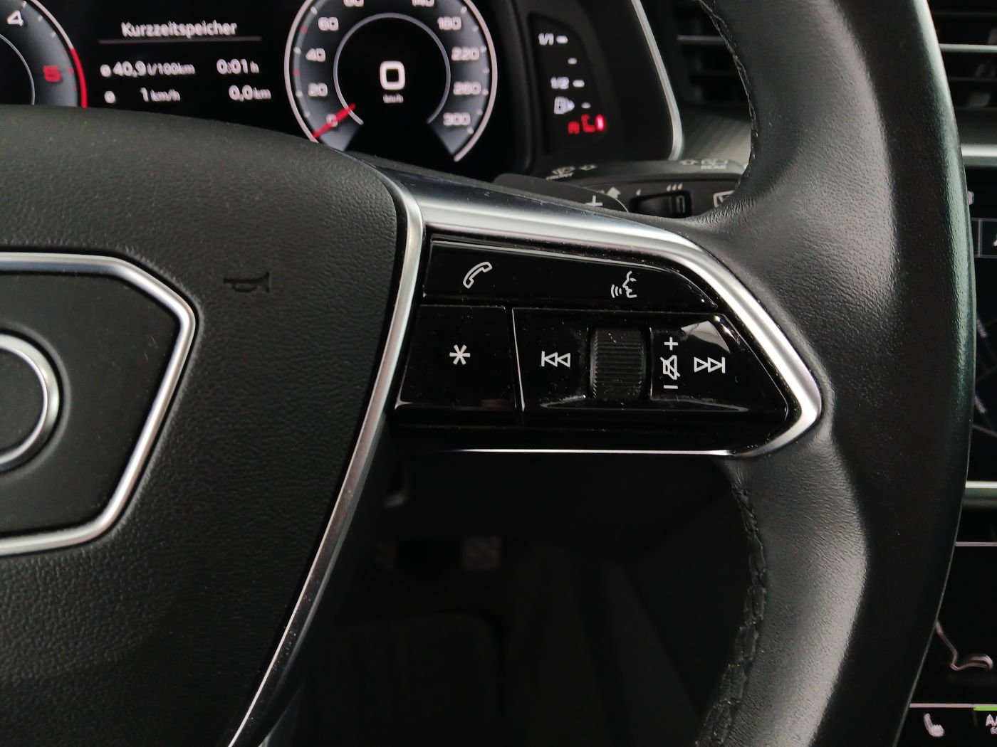 Audi A6 Avant 35 2.0 TDI sport | Bild 16 von 26