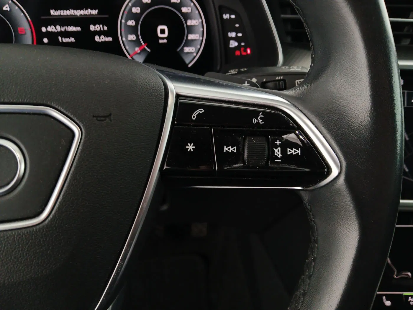 Audi A6 Avant 35 2.0 TDI sport | Bild 16 von 26