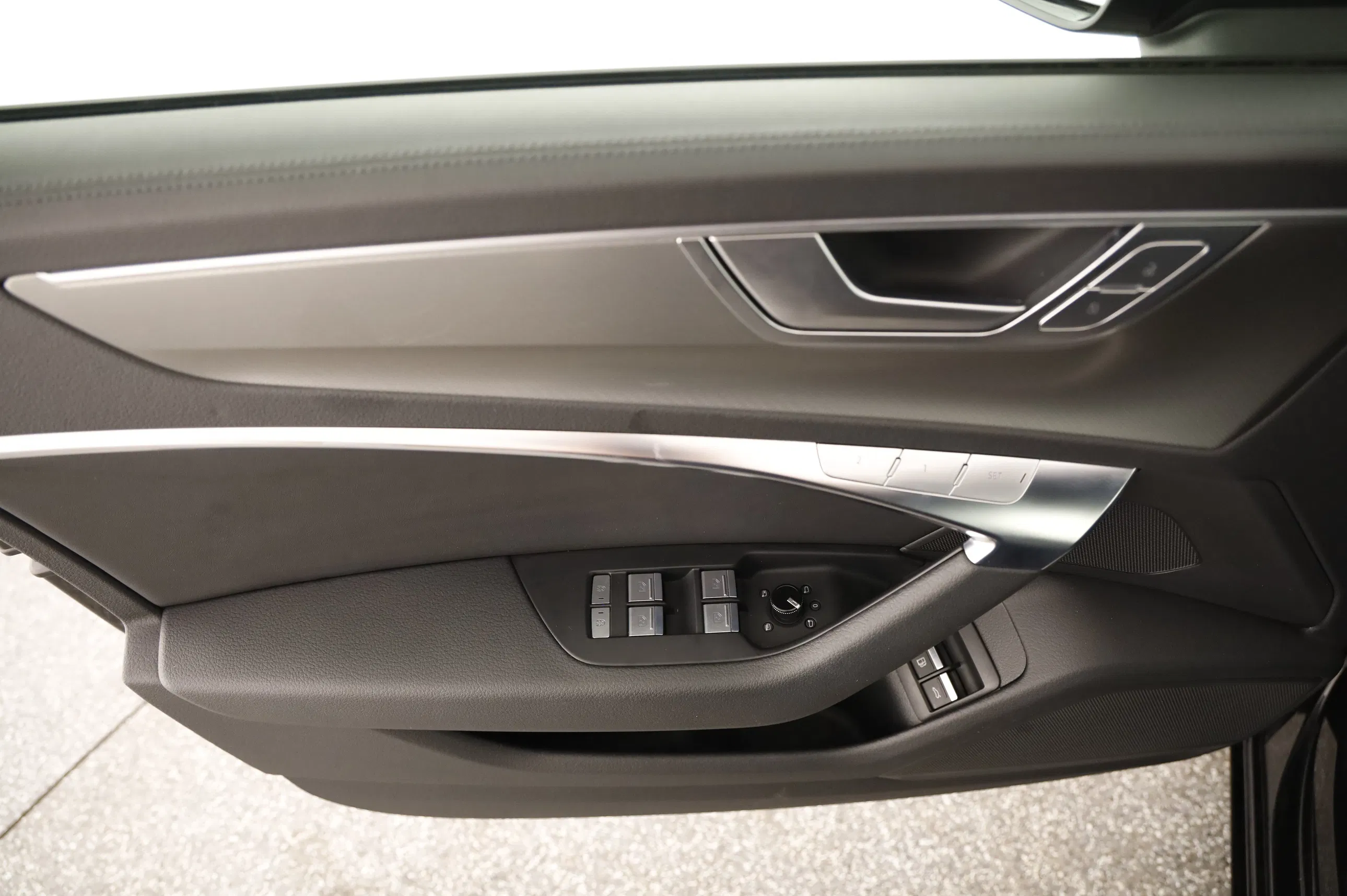 Audi A6 50 2.0 TFSI e quattro design | Bild 13 von 31