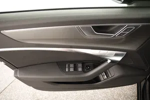Audi A6 50 2.0 TFSI e quattro design | Thumbnail 13 von 31