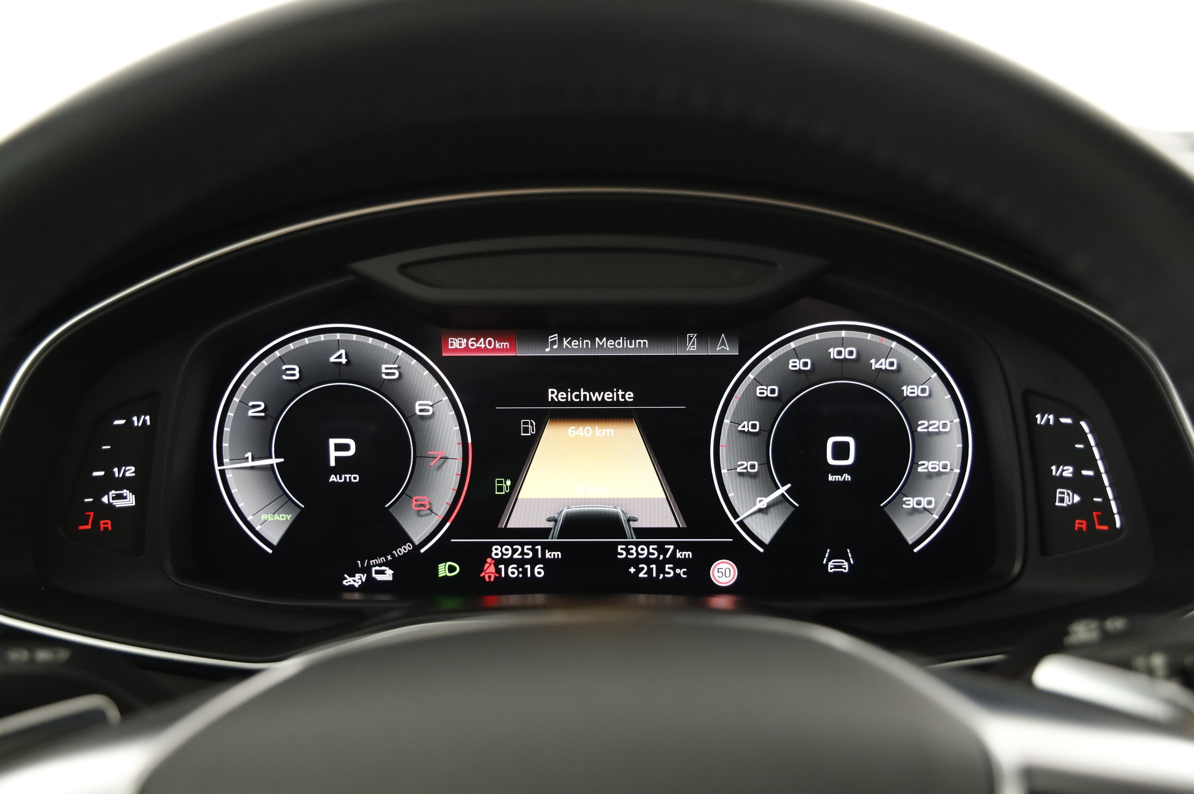 Audi A6 50 2.0 TFSI e quattro design | Bild 18 von 31