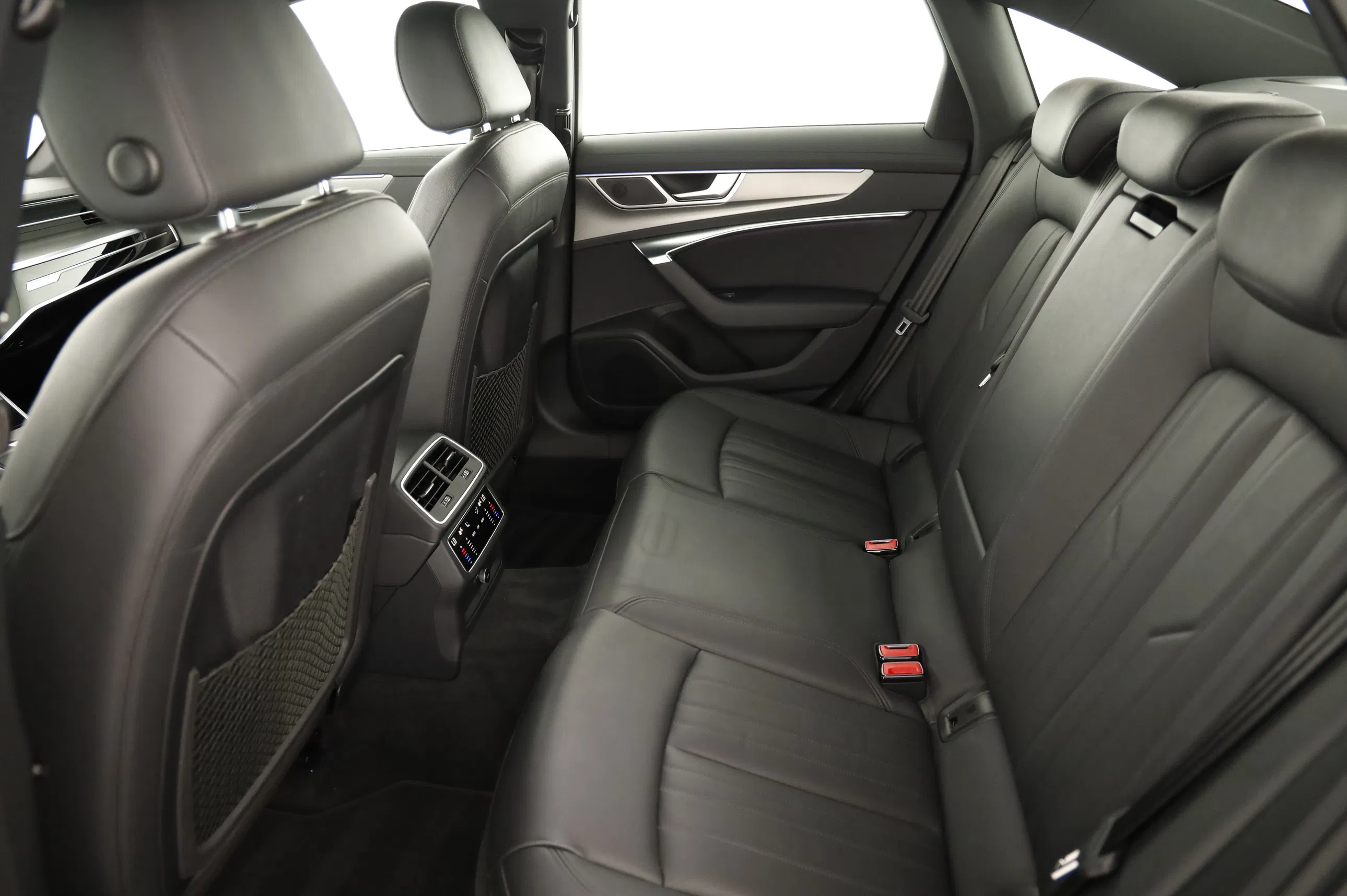 Audi A6 50 2.0 TFSI e quattro design | Bild 28 von 31