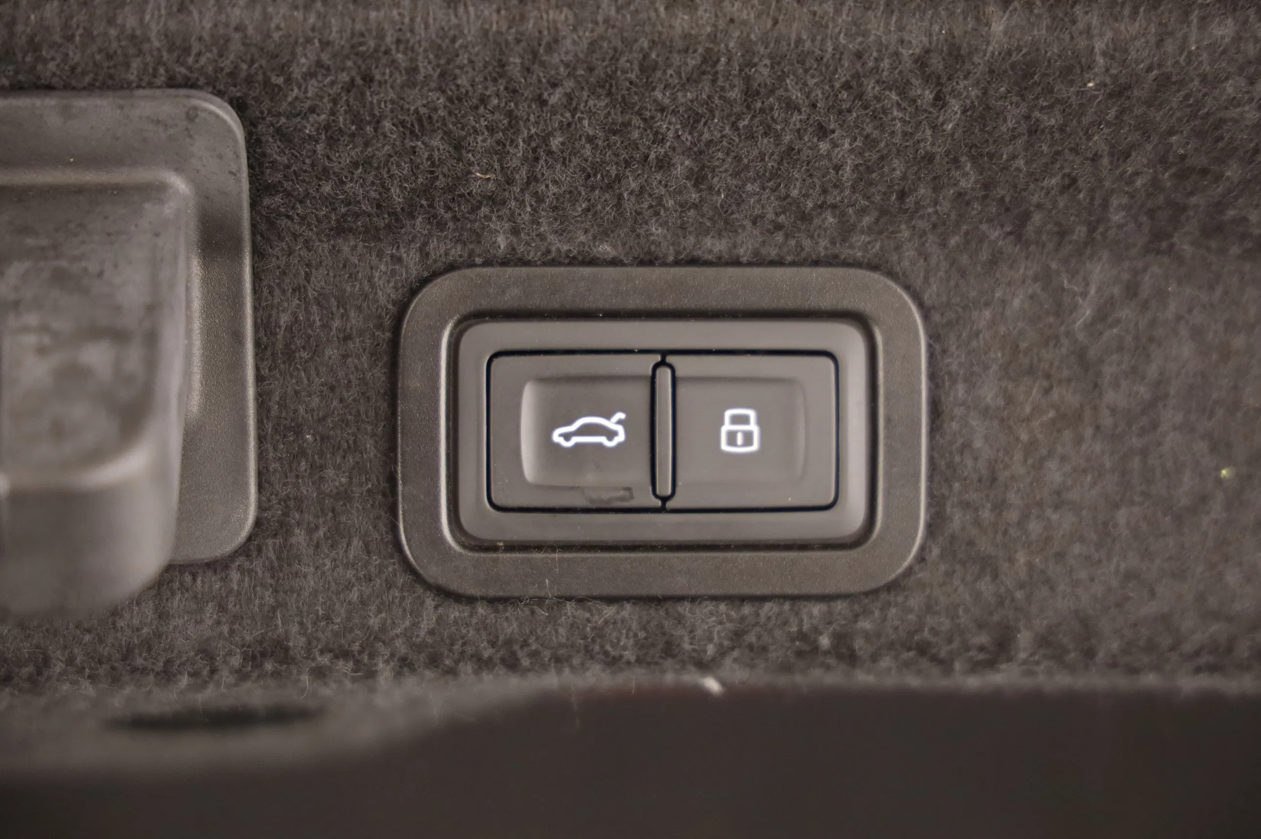 Audi A6 50 2.0 TFSI e quattro design | Bild 30 von 31