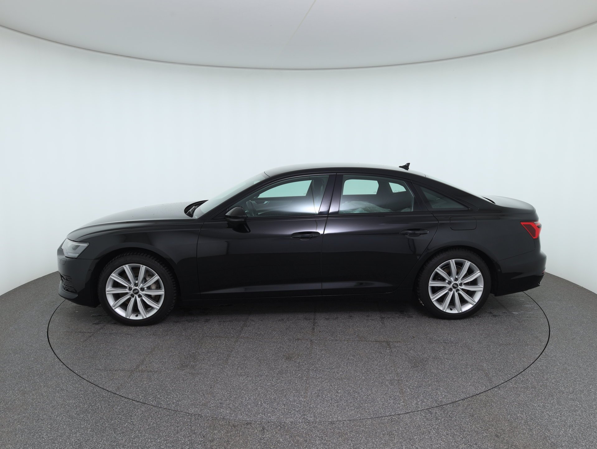 Audi A6 50 2.0 TFSI e quattro design | Bild 9 von 31