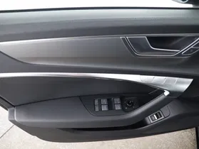 Audi A6 Avant 40 2.0 TDI design | Thumbnail 15 von 23