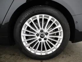 Audi A6 Avant 40 2.0 TDI design | Thumbnail 22 von 23