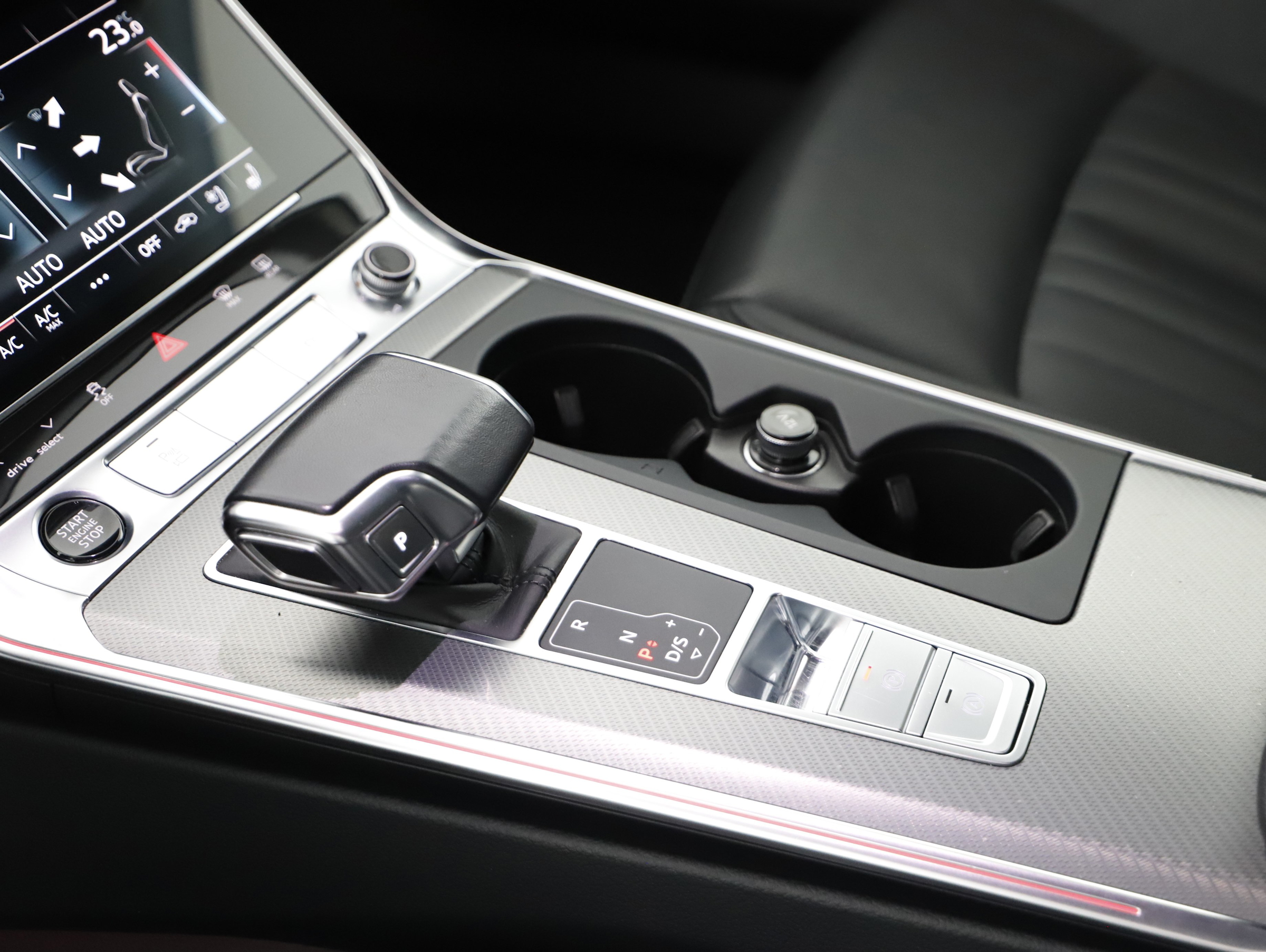 Audi A6 Avant 40 2.0 TDI design | Bild 5 von 23