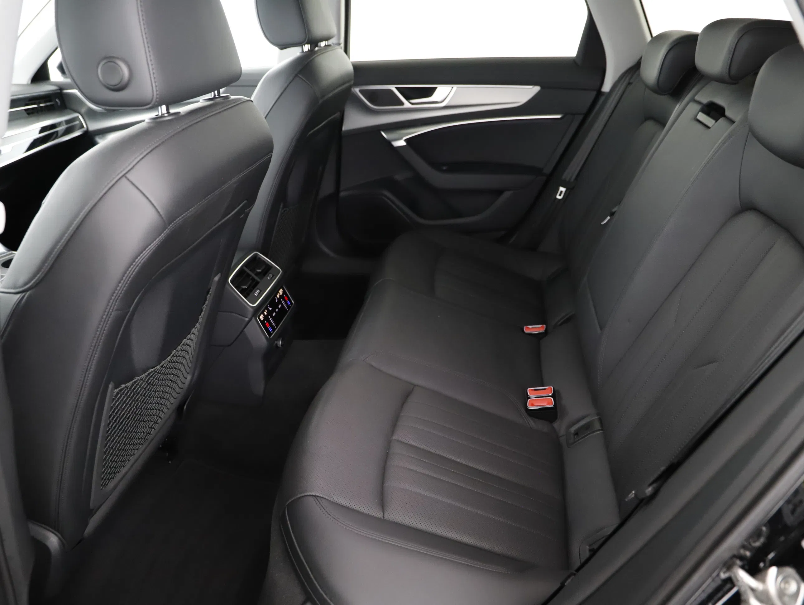 Audi A6 Avant 35 2.0 TDI design | Bild 18 von 22