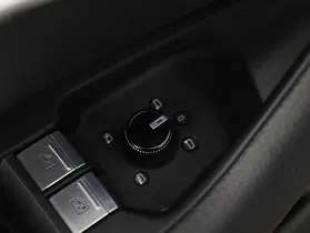 Audi A6 40 2.0 TDI quattro sport | Thumbnail 24 von 27