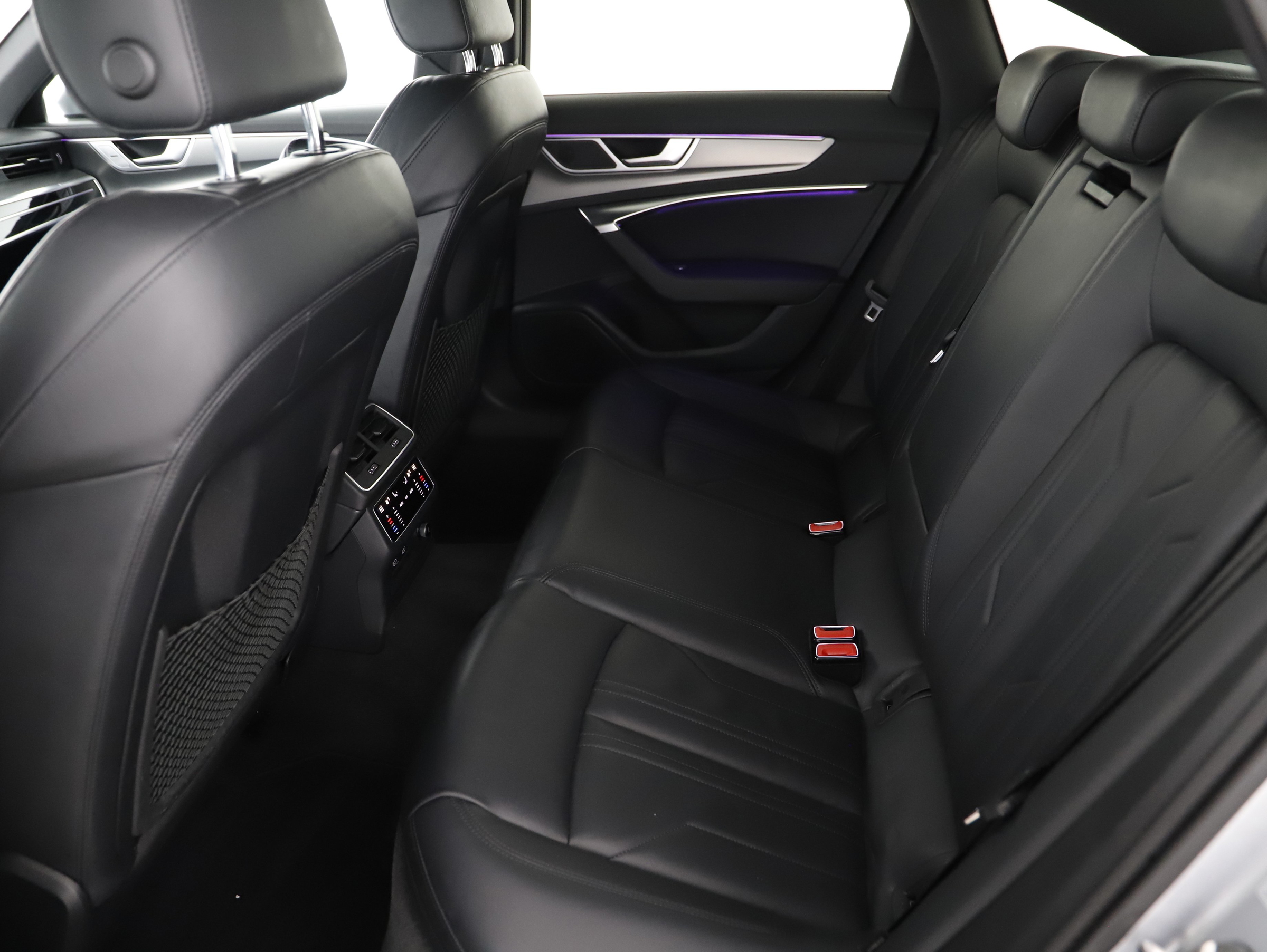 Audi A6 40 2.0 TDI quattro sport | Bild 10 von 27