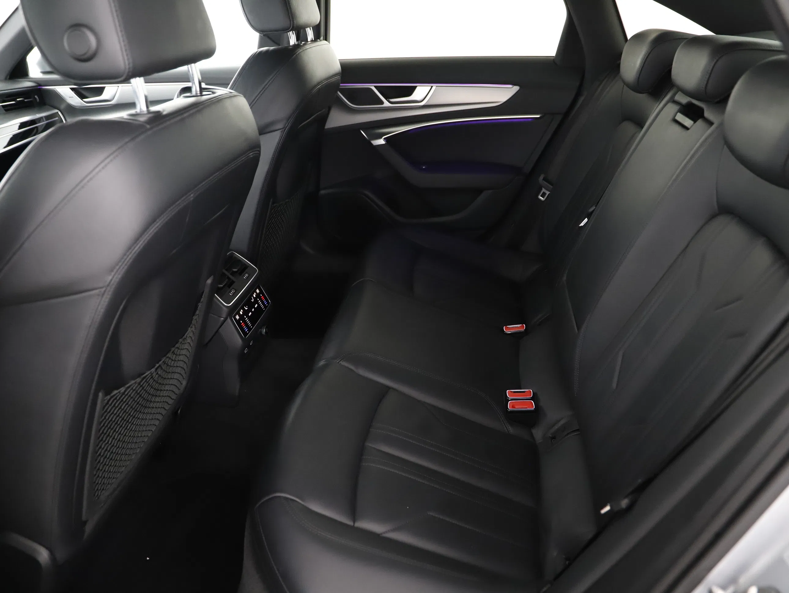 Audi A6 40 2.0 TDI quattro sport | Bild 10 von 27