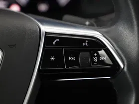 Audi A6 Avant 40 2.0 TDI quattro design | Thumbnail 12 von 23