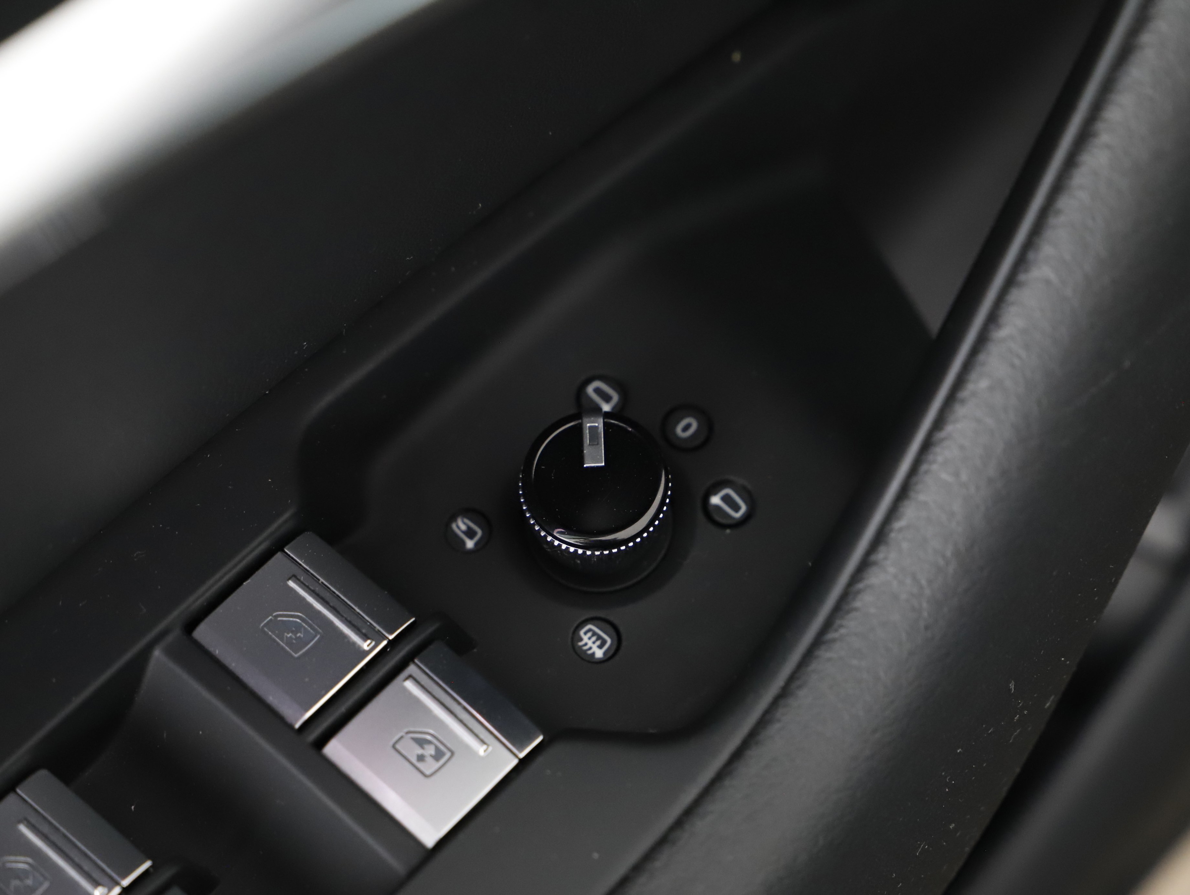 Audi A6 Avant 40 2.0 TDI quattro design | Bild 16 von 23