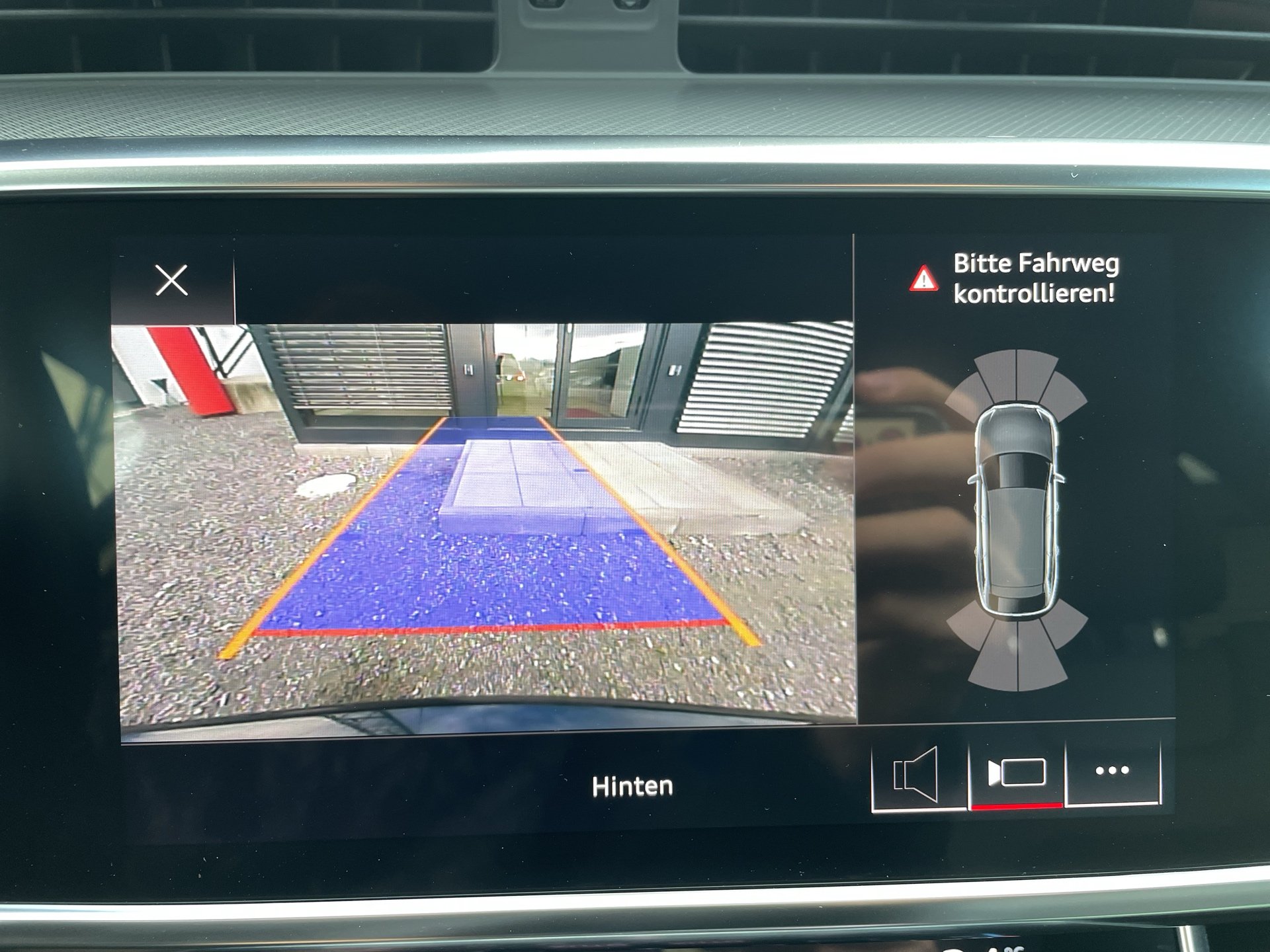 Audi A6 Avant 40 2.0 TDI sport | Bild 20 von 29