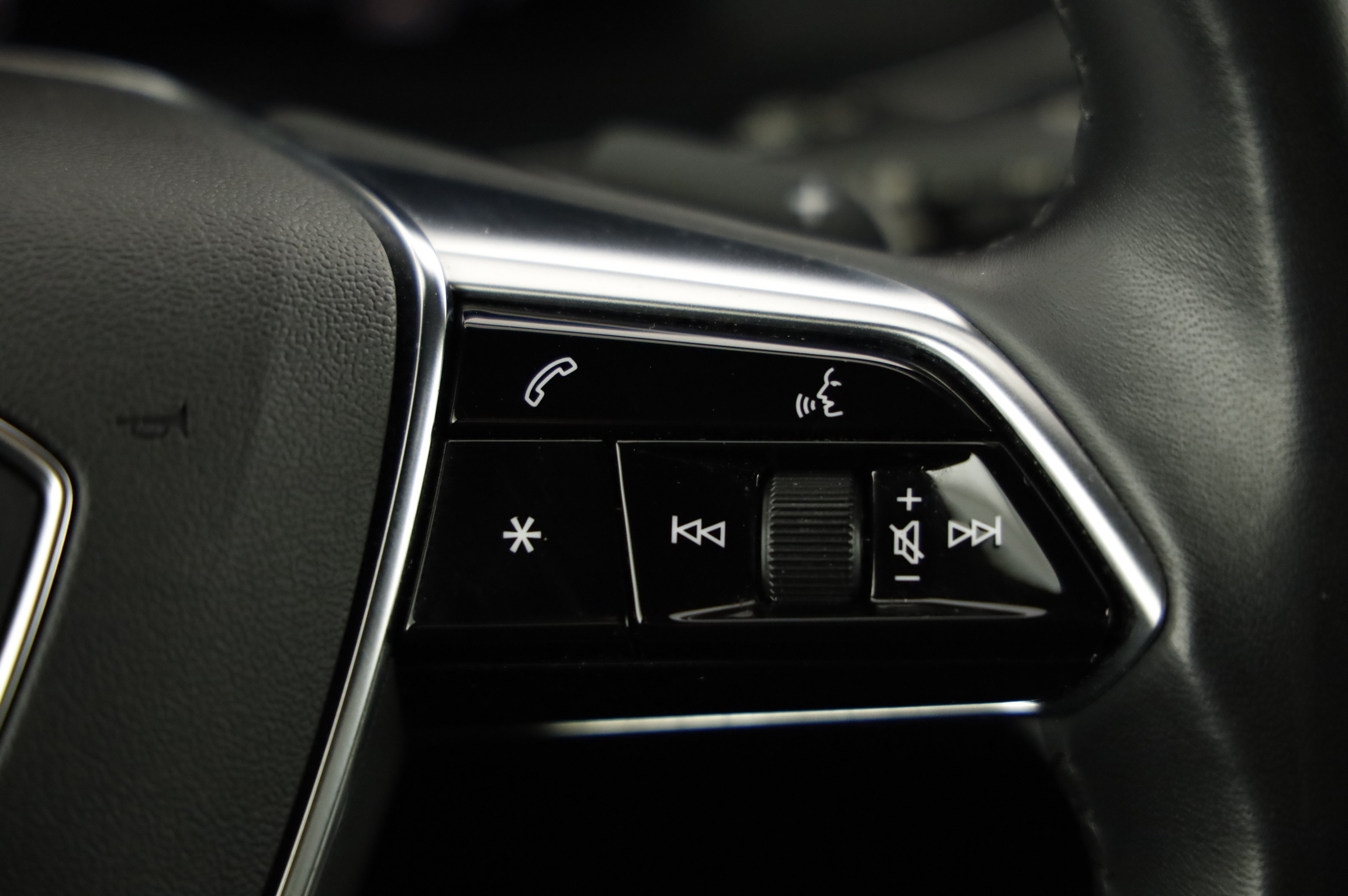 Audi A6 Avant 45 3.0 TDI quattro sport | Bild 14 von 31