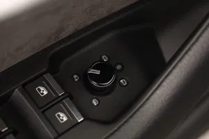 Audi A6 Avant 45 3.0 TDI quattro sport | Thumbnail 6 von 31