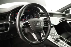 Audi A6 Avant 45 3.0 TDI quattro sport | Thumbnail 10 von 31